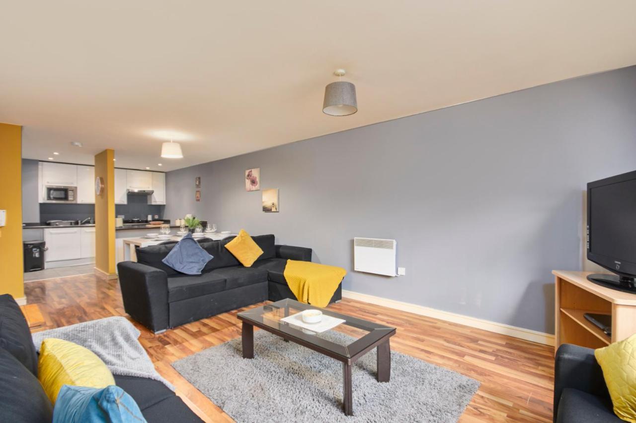 Stylish Manchester Gem - Sleeps 10! エクステリア 写真