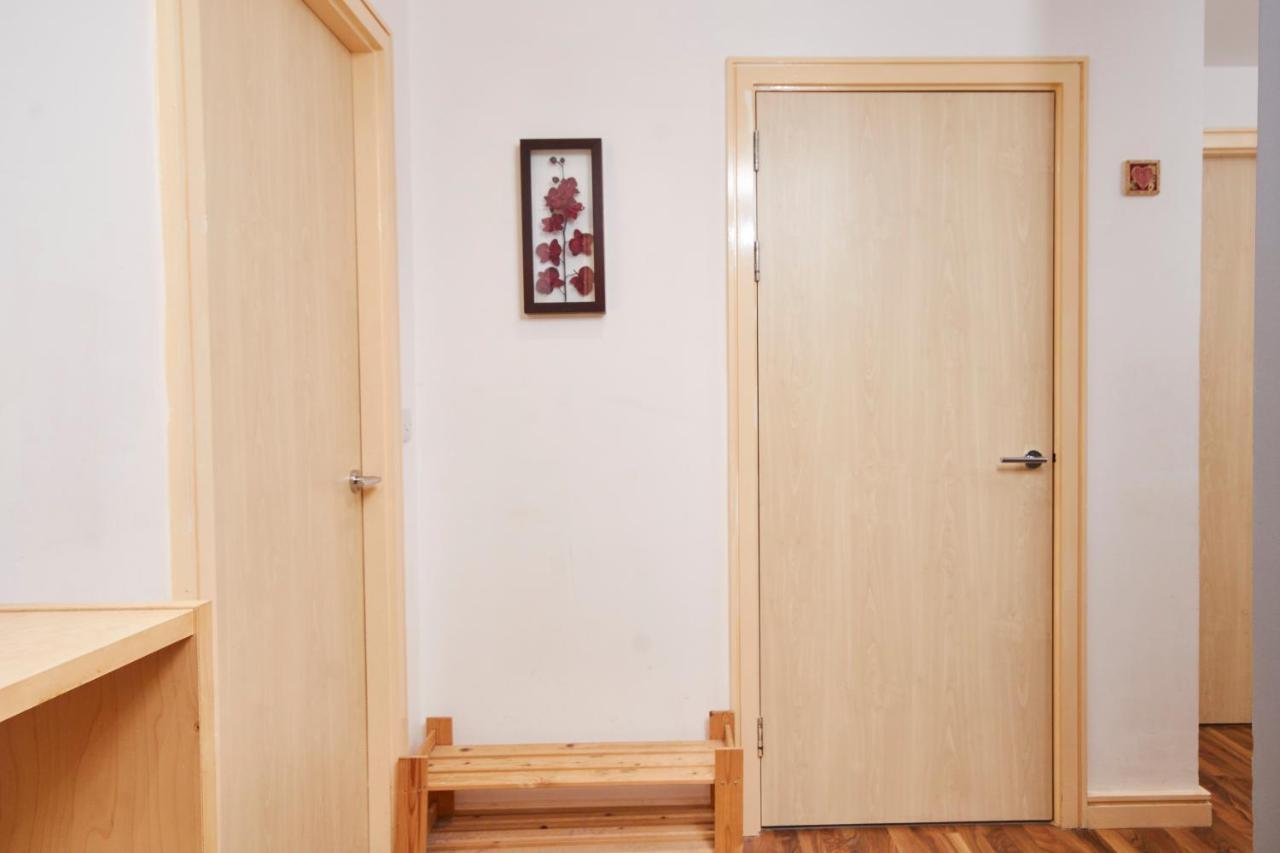 Stylish Manchester Gem - Sleeps 10! エクステリア 写真