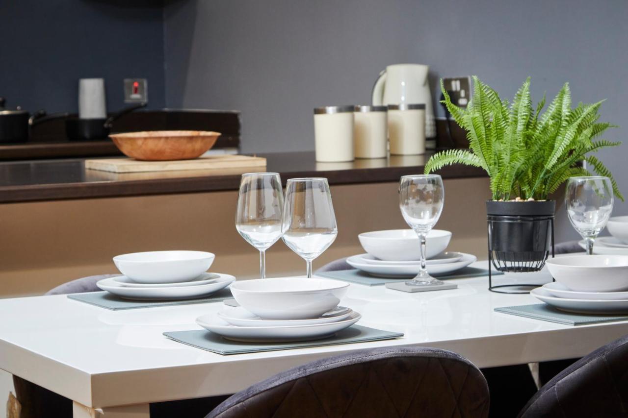Stylish Manchester Gem - Sleeps 10! エクステリア 写真