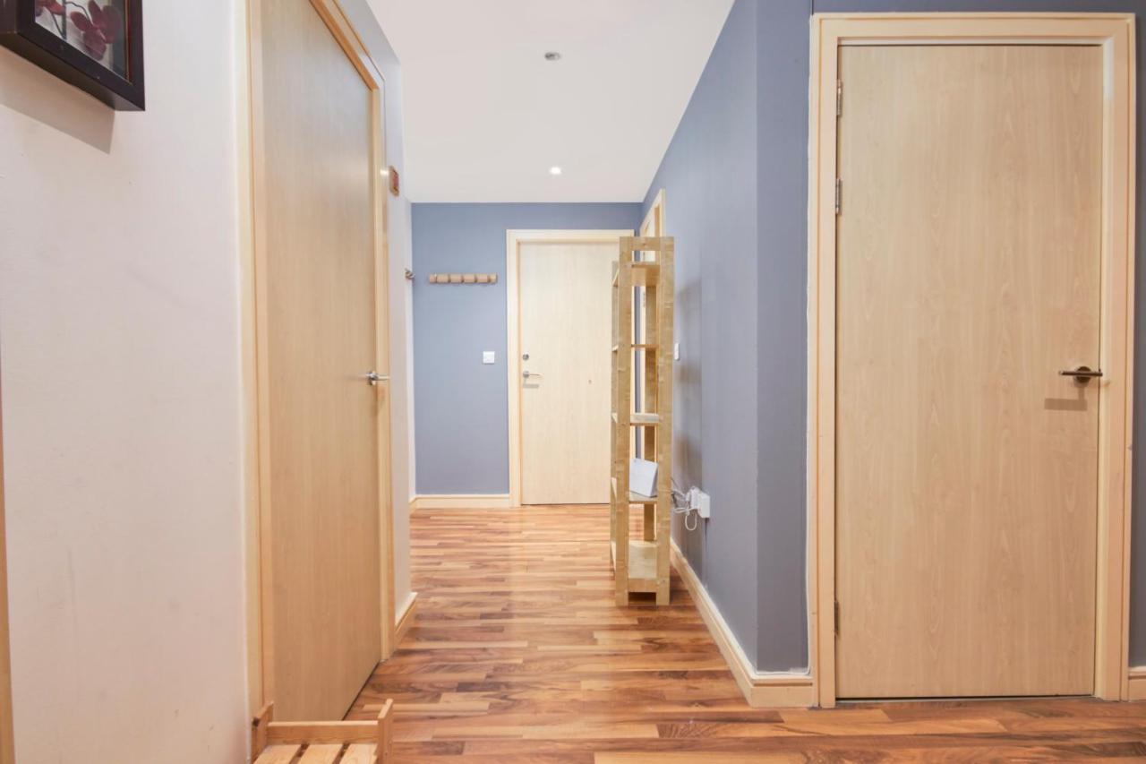 Stylish Manchester Gem - Sleeps 10! エクステリア 写真
